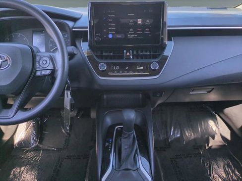 Certified 2025 Toyota Corolla LE image 11