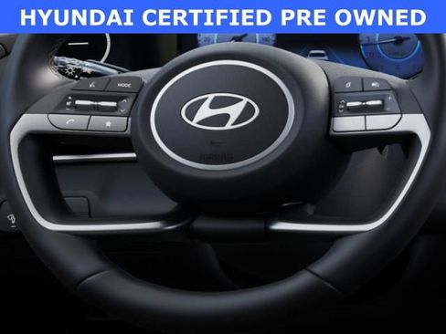 Certified 2025 Hyundai Elantra SEL image 15