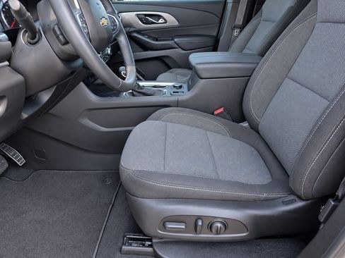 Certified 2023 Chevrolet Traverse LT FWD image 14