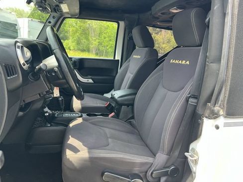 Used 2013 Jeep Wrangler Sahara w/ Connectivity Group AWD/4WD image 23