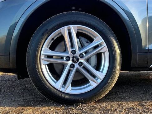 Used 2021 Audi Q5 e Premium Plus w/ Premium Plus Package image 9