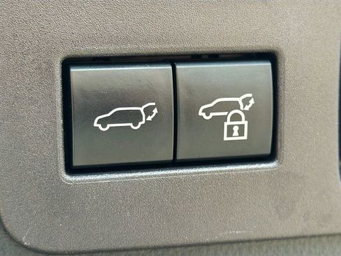 Used 2022 Lexus LX 600 4WD w/ Accessory Package (Z1) image 14