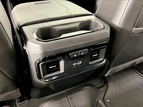 Used 2025 GMC Sierra 2500 AT4 w/ AT4 Premium Plus Package AWD/4WD image 10