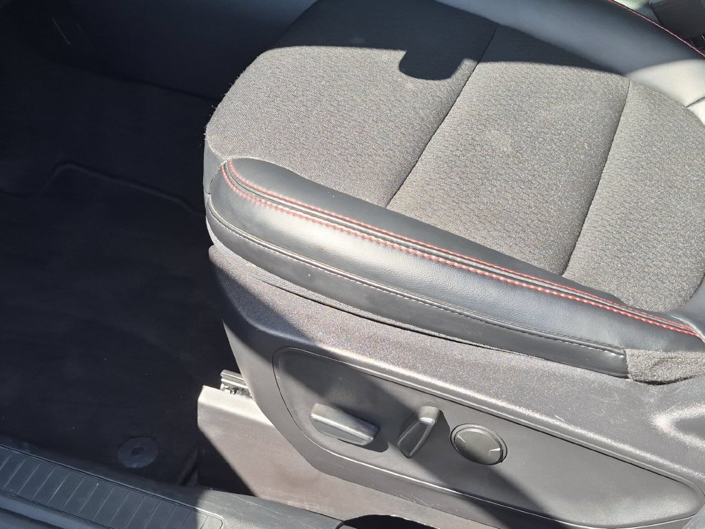 Used 2026 Ford Escape ST-Line AWD/4WD image 14