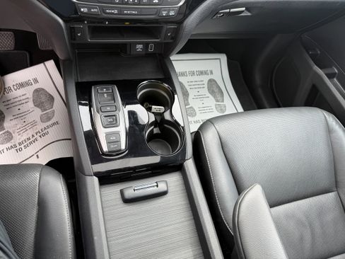 Used 2020 Honda Ridgeline RTL-E image 6