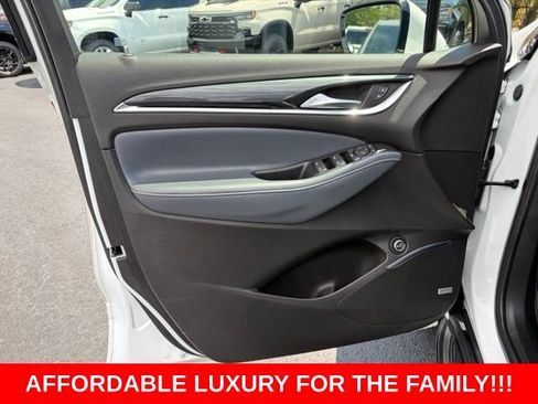 Used 2021 Buick Enclave Essence w/ LPO, Touring Package FWD image 12