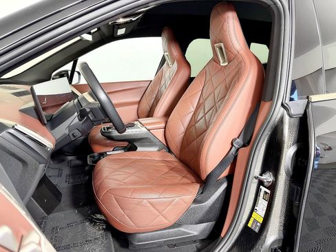 Used 2023 BMW iX xDrive50 w/ Sport Package image 34