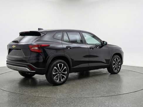 Used 2025 Chevrolet TrailBlazer LT image 9