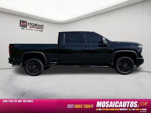 Used 2026 Chevrolet Silverado 3500 LTZ w/ Trail Boss Package AWD/4WD image 8