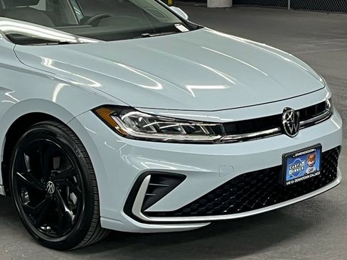 New 2026 Volkswagen Jetta SE image 40