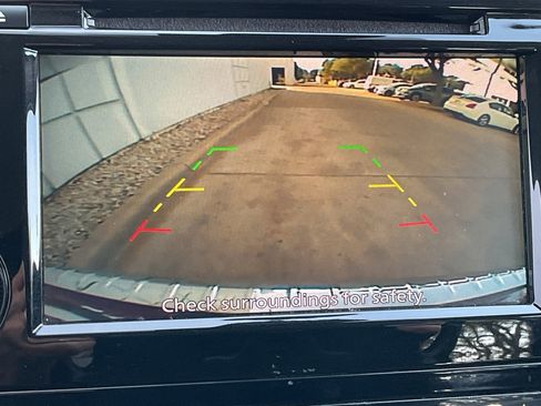 Used 2022 Nissan Rogue Sport SV image 29