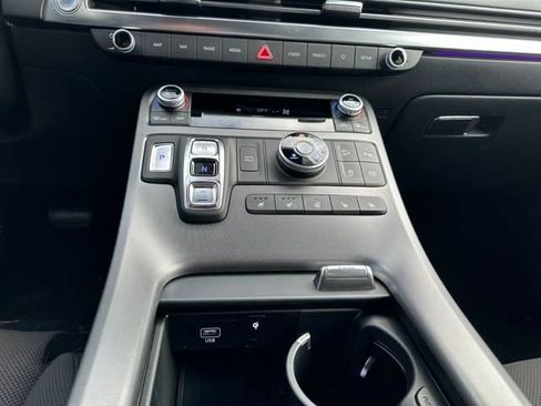 Used 2025 Hyundai Palisade Calligraphy image 17