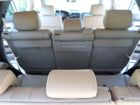 Used 2011 Toyota Sequoia Limited AWD/4WD image 22