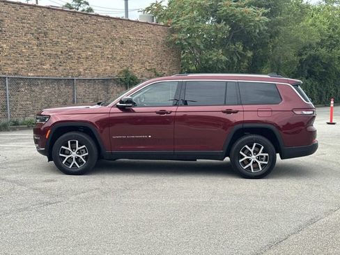 Used 2023 Jeep Grand Cherokee L Limited AWD/4WD image 8