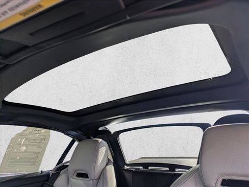 Used 2015 Mercedes-Benz SLK 250 image 14
