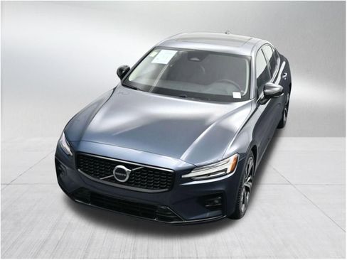 Used 2023 Volvo S60 B5 Core w/ Protection Package FWD image 21