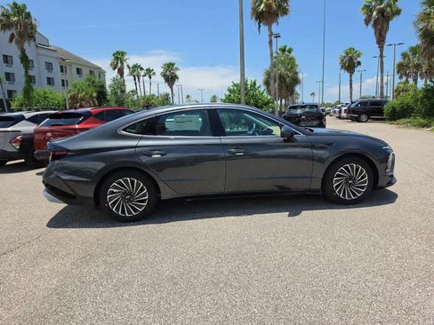 New 2026 Hyundai Sonata Limited FWD image 8