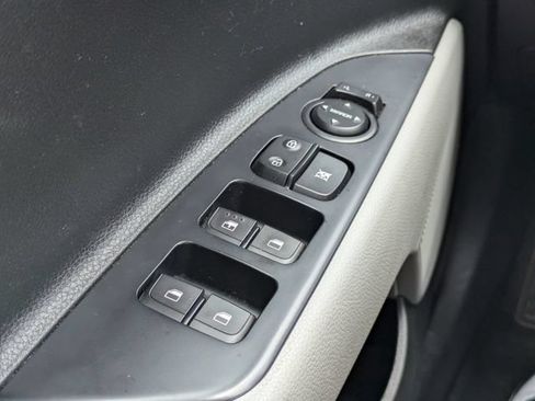 Used 2022 Kia Rio S FWD image 23