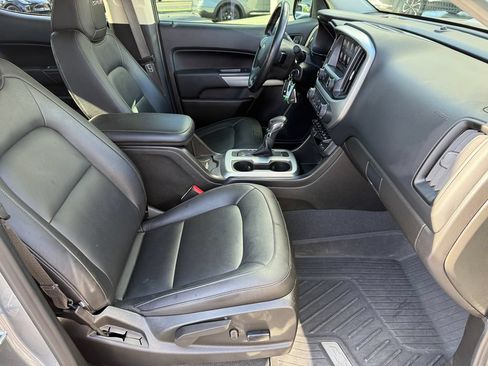 Used 2022 Chevrolet Colorado ZR2 AWD/4WD image 16