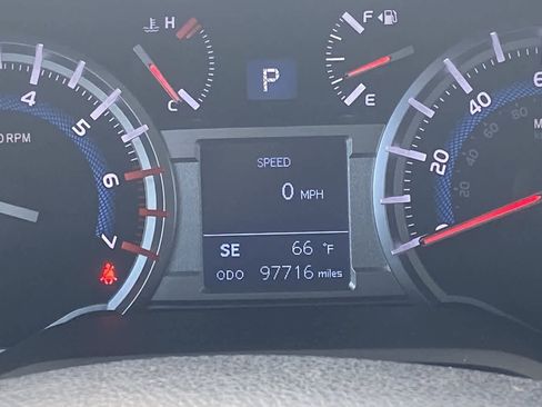 Used 2014 Toyota 4Runner SR5 Premium AWD/4WD image 15