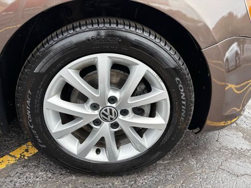 Used 2012 Volkswagen Jetta SE FWD image 10
