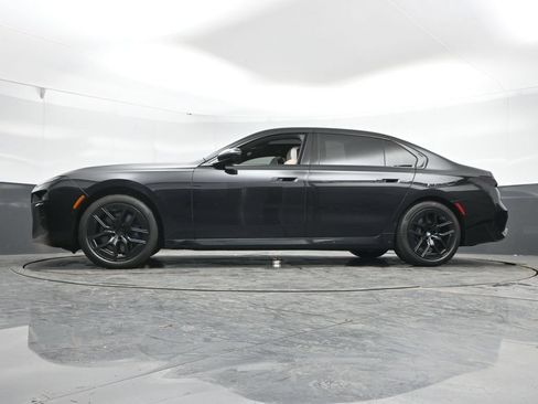 Used 2023 BMW 760i xDrive w/ Executive Package AWD/4WD image 52