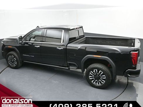 Used 2025 GMC Sierra 2500 Denali Ultimate w/ Max Trailering Package image 17