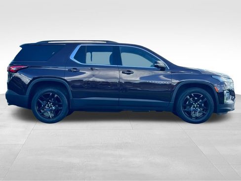 Used 2023 Chevrolet Traverse LT FWD image 8