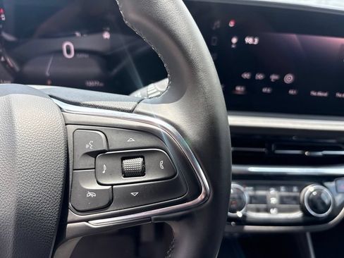 Used 2025 Buick Envista Sport Touring FWD image 24