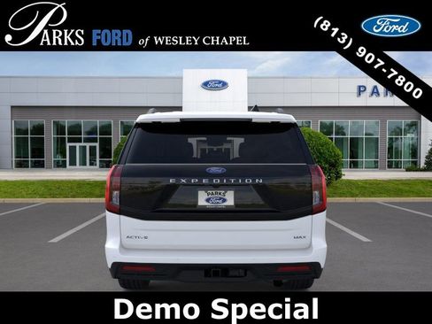 New 2026 Ford Expedition Max Active RWD image 5