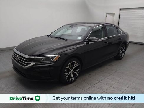 Used 2022 Volkswagen Passat 2.0T SE FWD image 1