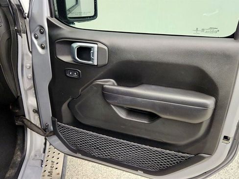 Used 2019 Jeep Wrangler Unlimited Sport S AWD/4WD image 25