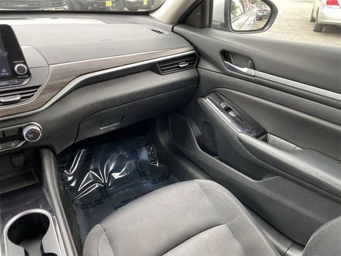 Certified 2023 Nissan Altima 2.5 SV image 16