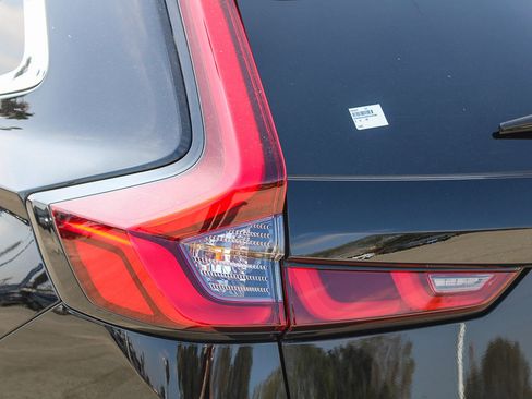 Used 2025 Honda CR-V LX image 10