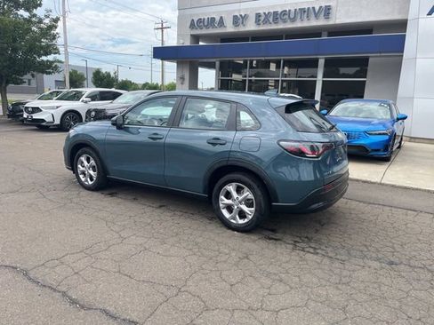 Used 2024 Honda HR-V LX image 8