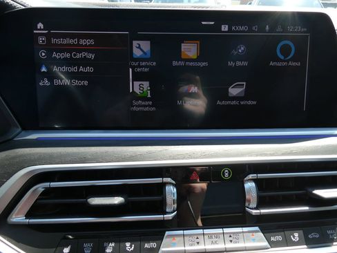 Used 2022 BMW X7 xDrive40i w/ Premium Package image 41