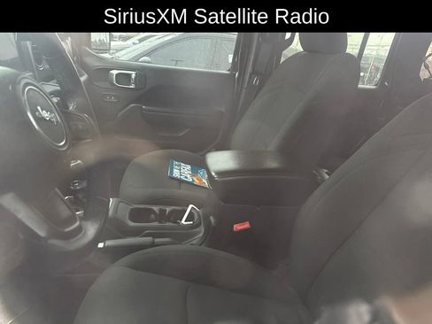 Used 2018 Jeep Wrangler Unlimited Sport S image 8