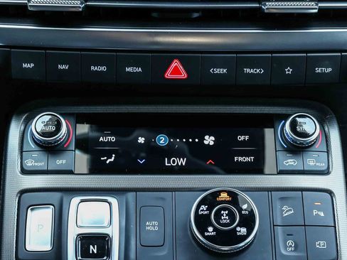 Used 2025 Hyundai Palisade Calligraphy AWD/4WD image 14
