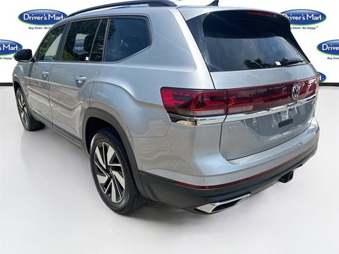 Used 2025 Volkswagen Atlas SE FWD image 5