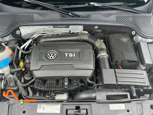 Used 2014 Volkswagen Beetle R-Line FWD image 25