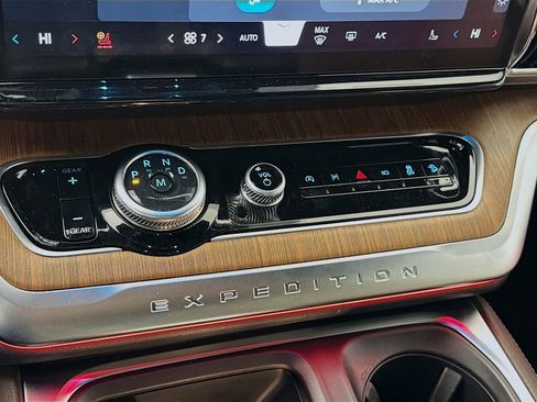 New 2025 Ford Expedition King Ranch image 19