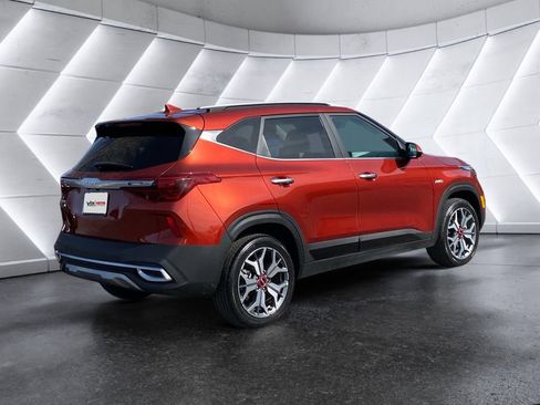 Used 2023 Kia Seltos SX image 4