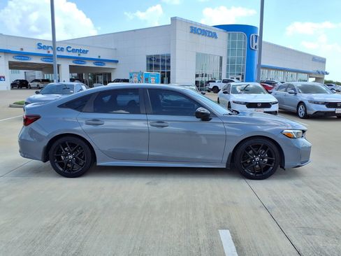 Used 2025 Honda Civic Sport image 8