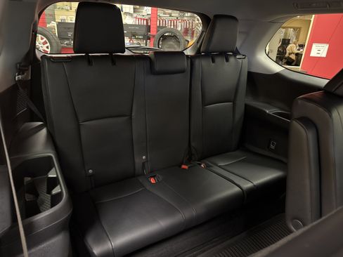 Certified 2024 Toyota Grand Highlander XLE image 24