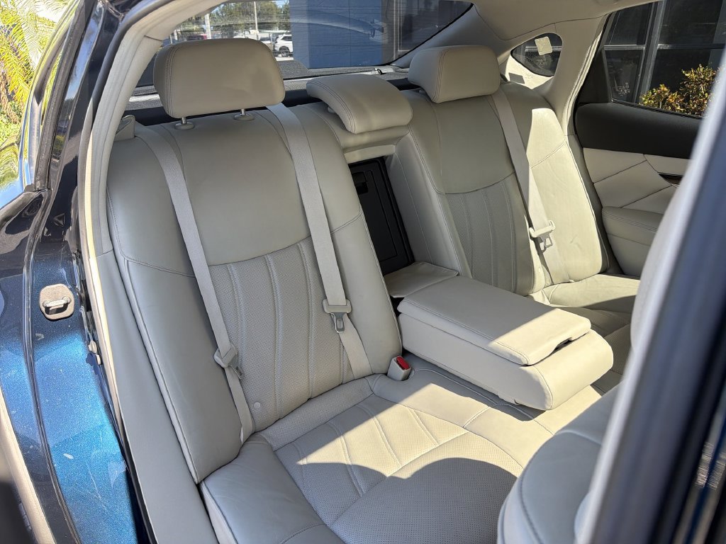 Used 2015 INFINITI Q70 L 3.7 w/ Deluxe Touring Package RWD image 44