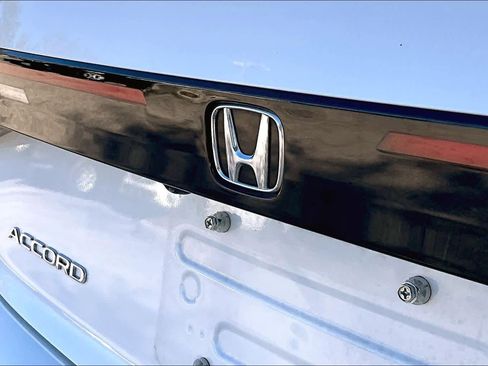 Used 2023 Honda Accord Touring image 30
