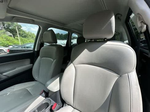 Used 2018 Subaru Forester 2.5i Limited AWD/4WD image 14