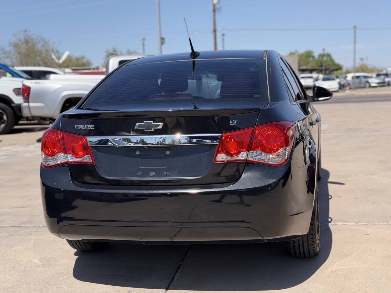 Used 2014 Chevrolet Cruze LT w/ Technology Package FWD image 14