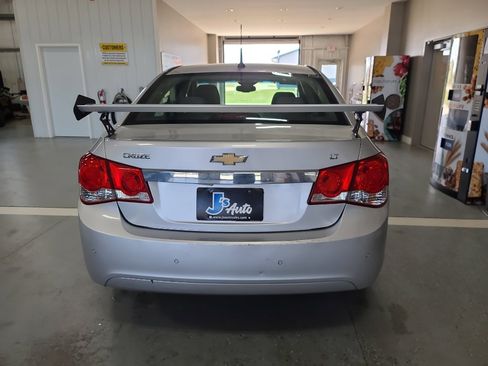 Used 2011 Chevrolet Cruze LT FWD image 6