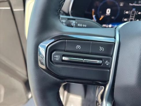 Certified 2025 Chevrolet Colorado ZR2 AWD/4WD image 15